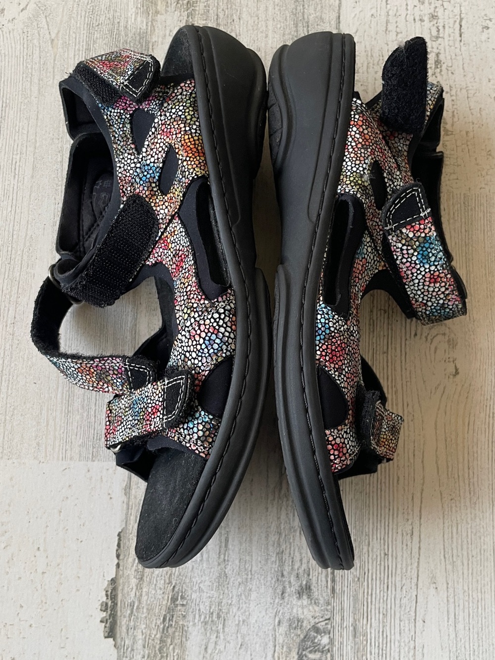 Fidelio Gina sandals Multicolor Adjustable Straps. Comfort Austrian made. EU 38